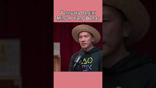 Ustadz Felix Siauw  Ternyata Begini Minum Yang Benarshorts [upl. by Manoop]