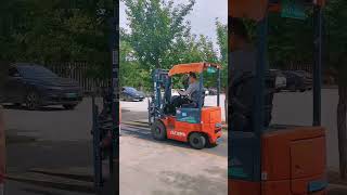 Forklift forkliftoperator forsale electric electricforkliftforklifts forkliftoperator [upl. by Zwiebel]