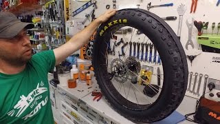 How to Set Up Tubeless Fatbike Wheels [upl. by Heyes]