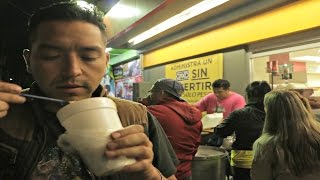 Los famosos Esquites con Tuétano en la CDMX [upl. by Yelah]