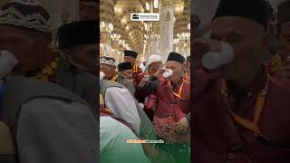 Jamaah mengantri hendak mengambil Air Zamzam umrah hajipur fbpro [upl. by Stimson]