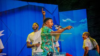 FONNIE EMMANUEL POWERFUL MINISTRATION AT STREAMS OF JOYUYO gospelmusic gospel love god [upl. by Oyr]