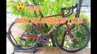 Giant Tcr Advanced 1 KOM 2025 Mars Dust  Shimano 105 Di2 Groupset [upl. by Eckhardt]