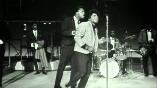 James Brown performs quotPlease Please Pleasequot at the TAMI Show Live [upl. by Hughes]