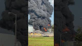 Mandatory Evacuation Order Lifted for Petroleum Refinery Fire in Louisiana [upl. by Fleeta]