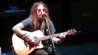 John Corabi  Hooligans Holiday  Paramount Theatre 81123 Anderson IN [upl. by Yentroc]