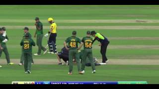 Luke Fletcher suffers HORRIBLE Head injury in T20 Blast game [upl. by Atiuqam]