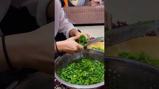 Sardia yani hari sabjiya🥶 nehabisht cooking pahadi palak ytshorts food homemadefood likeme [upl. by Gates]