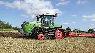 Fendt 943 ploughing [upl. by Katz]