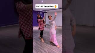 tenu takiya bina dil nahi rajda mohalle vich kooch na kari  Girls Hit Dance Floor SVD [upl. by Veal]