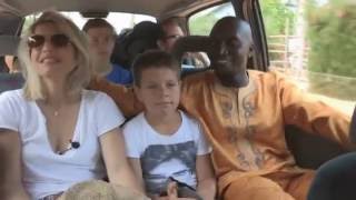 Vacances en famille enfer ou paradis   Reportage [upl. by Jud768]