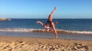 Tarde de Acrobacias na praia [upl. by Esina975]