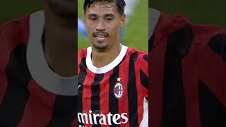 Tijjani Reijndrs 🥶 shortsviral crazyskills crazyskill acmilan ligaitalia2024 ligaseriea [upl. by Norma]