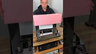 McIntosh MA352 Unboxing audiocostruzioni hifi mcintosh [upl. by Gretna]