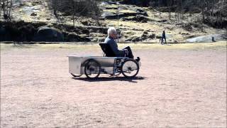 Jan Torgny riding Velove cargobike prototype 2 [upl. by Harat948]