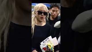 ROSE BLACKPINK  APT Airport Arrival [upl. by Raycher156]