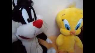 Peluches de Silvestre y Piolín Interactivos con Sonidos Frases Inglés Looney Tunes [upl. by Clough266]