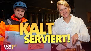 Unglaublich Teures Restaurant bestellt Gerichte per Lieferdienst  Verstehen Sie Spaß [upl. by Vanhomrigh]