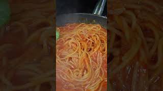 🍝 SPAGHETTI MERLUZZO e POMODOROche sughetto da paura🔥🍅🐟 Shorts [upl. by Atat4]