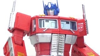 Video Review of the Transformers TRU Exclusive Masterpiece Optimus Prime [upl. by Ferdie]