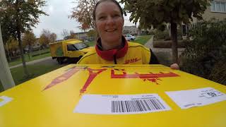 DHL Parcel  Bezorger [upl. by Allesor488]