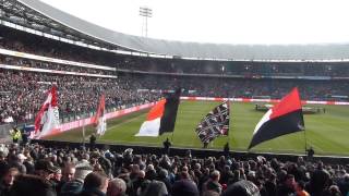 LEKKER MUZIEKJE BIJ FEYENOORDAZ SPELERS KOMEN HET VELD OP [upl. by Aitret832]