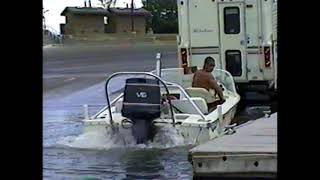 Launching Deans Hydrodyne at Lake Kinkaid July 2 2005 [upl. by Glenna]