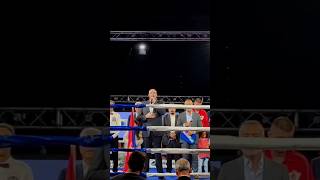 Che emozione sul ring in apertura del match europeo di boxe cantare lInno italiano innonazionale [upl. by Omocaig]