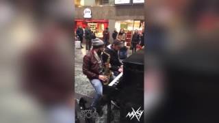 Improvisation at the train station in Nantes with Natty Rico [upl. by Canter]