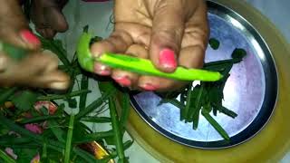 பிரண்டை சுத்தம் செய்வது எப்படி How to clean Veldt GrapeTamil Traditional Food [upl. by Karly]