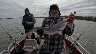 S3 CATFISH KING OF THE OCCOQUAN DAY 2 COLD WEATHER FISHING ON POTOMAC RIVER [upl. by Ynavoj]