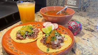 Tacos de Chamorro de Res y Consomé [upl. by Housen]