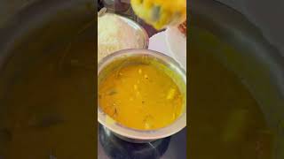 കടൽമച്ചാന്റെ അമ്മേടെ ഒരു സൂപ്പർ സദ്യ kadalmachan food keralafood keralafishcurry reel foodie [upl. by Retluoc]