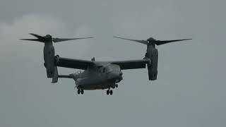 Watch as an USAF CV 22 Osprey transforms from plane to helicopter at RIAT 2023  4K [upl. by Raul276]