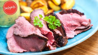 Rosa gebratenes Roastbeef zubereiten  REZEPT von meiner Oma [upl. by Navis]