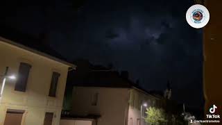 ⚡ De puissants orages touchent le Luxembourg cette nuit [upl. by Gnes506]