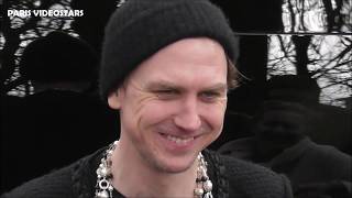 VIDEO Lars EIDINGER attends Paris Fashion Week 5 march 2019 show Chanel [upl. by Suedaht]