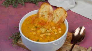 Zuppa di ceci e zucca cremosa e semplice da fare [upl. by Eitsirc382]