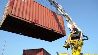 Chargement de containers 20 pieds sur châssis part 2 [upl. by Ecitsuj]