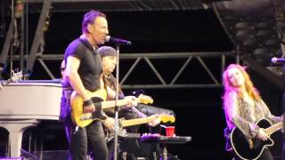 Jersey Girl  Springsteen  MetLife3 Aug 30 2016 [upl. by Dottie712]