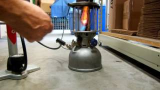 Daniel Geniol Petromax lantern working great [upl. by Yesnil]