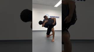 How to defend the buggy choke 🤼‍♂️ brazilianjiujitsu submissiongrappling jiujitsu buggychoke [upl. by Oguh]