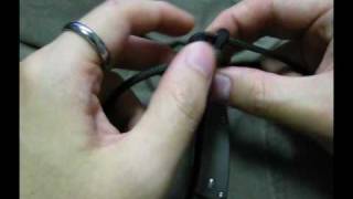 How to tie a square sinnet lanyard [upl. by Frederich304]