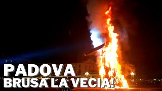 🧹 Burning the Befana witch in Padova Italy 🧹 Brusa la vecia [upl. by Inalial131]