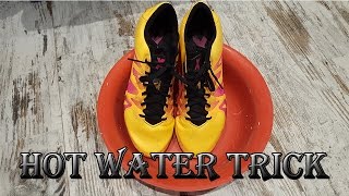 COME ADATTARE LE SCARPE DA CALCIO AL PIEDE hot water trick  TUTORIAL by CALCIO REVIEWS [upl. by Nashner]