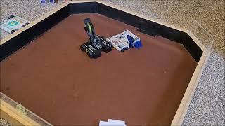 Battlebots  Bite Force vs Whiplash  Hexbug toys random fight of the day [upl. by Einhpets]