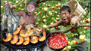 Primitive technology  Wow cooking lobster on a rock amp meet the rich fruit in jungle  Eating show [upl. by Arocat570]