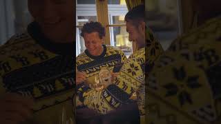 Lachen Werfen Jubeln – der YB Ugly Sweater [upl. by Hsemin]