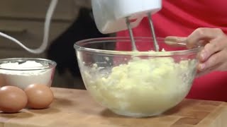 Intstructievideo Basiscake recept [upl. by Reivax808]