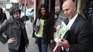 Magician GG Green at Seattles Pike Place Market [upl. by Alaster]